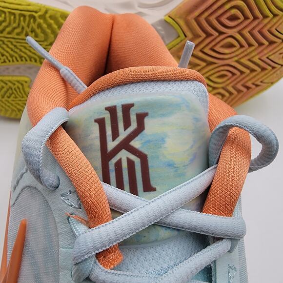 Nike Kyrie 8 \'Eagle\' Sz 13 DJ6017-400 (112)